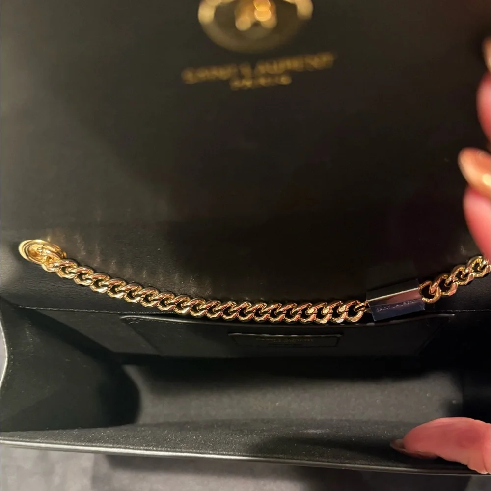 SAINT LAURENT Kate Medium Leather Shoulder Bag in Black - Picture 5 of 6